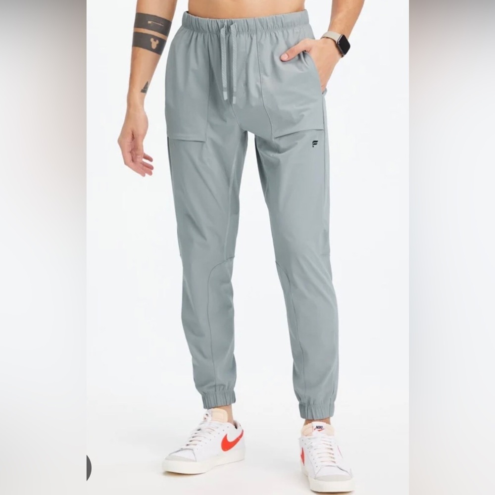Fabletics “the one jogger”